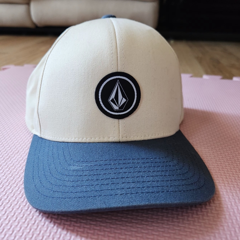 Volcom snapback